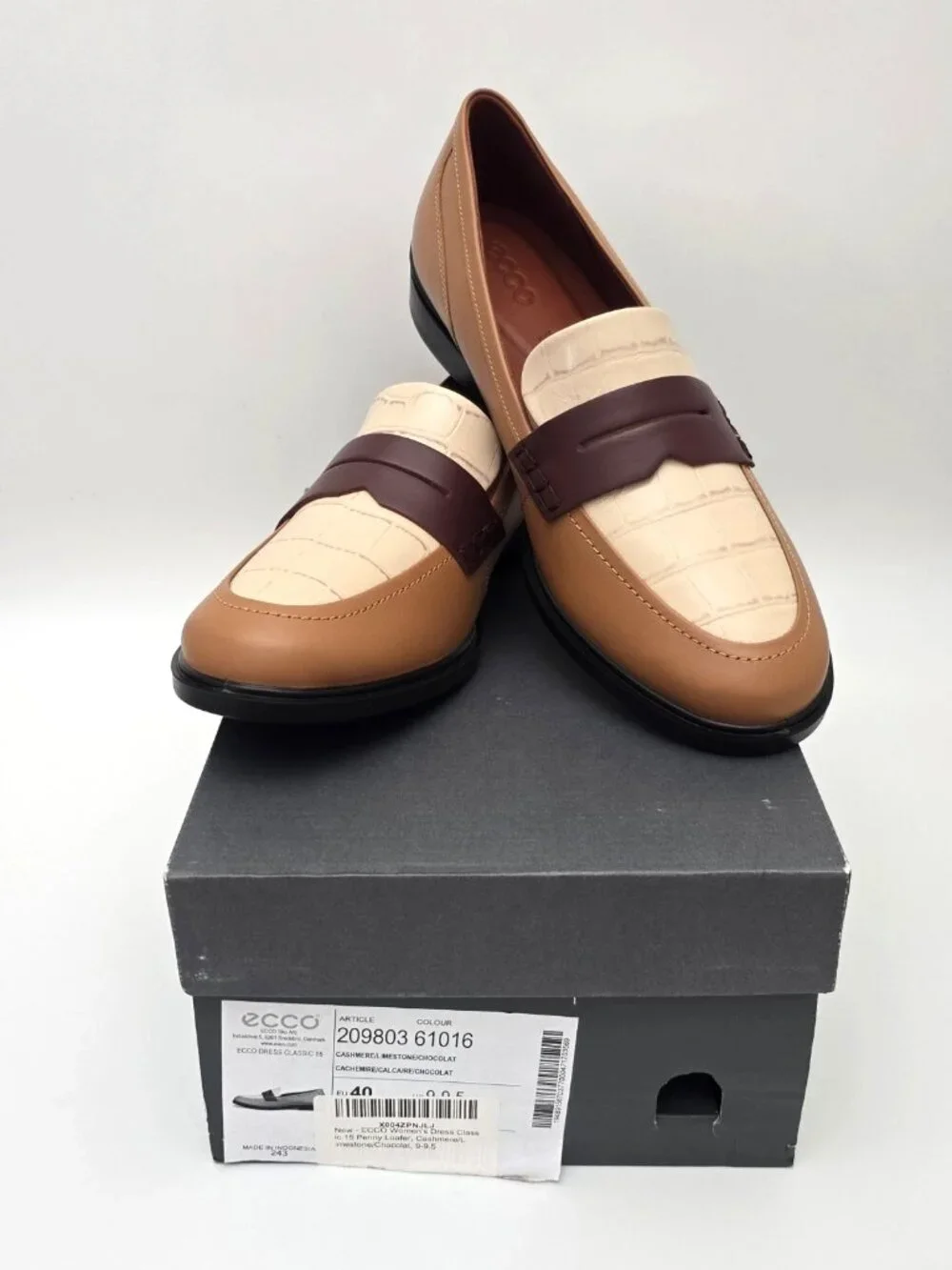 ECCO Dress Classic 15 Leather Cashmere Penny Loafers Women's Size 9-9.5